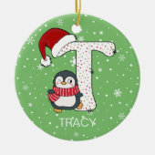 Weihnachten Alphabet T Weihnachtsmannmütze Pinguin Keramik Ornament (Vorne)