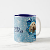Weihnachten - blaue Schneeflocke - Goldendoodle Zweifarbige Tasse (VorderseiteRechts)