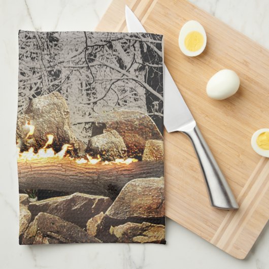 Weihnachten brennen in einem Schneewald Geschirrtuch (Viertel Falte)