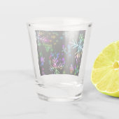 Weihnachten fallen verschiedene Neonfarben Schneef Schnapsglas (Rückseite)