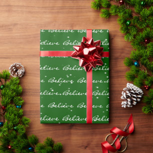 Weihnachten glaubt Text und Schneeflocken Geschenkpapier