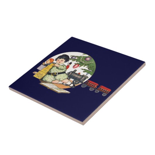 Weihnachten, glücklicher Junge spielen mit Spielze Fliese (Seite)