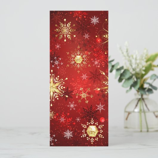 Weihnachten Goldene Schneeflocken im roten Hinterg Hinweiskarte (Stehend Vorderseite)