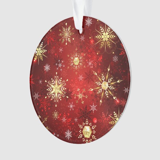 Weihnachten Goldene Schneeflocken im roten Hinterg Ornament (Vorderseite)
