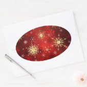 Weihnachten Goldene Schneeflocken im roten Hinterg Ovaler Aufkleber (Umschlag)