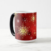 Weihnachten Goldene Schneeflocken im roten Hinterg Verwandlungstasse (Vorderseite Links)