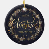 Weihnachten Goldene Typografie Weiße Schneeflocken Keramik Ornament (Hinten)