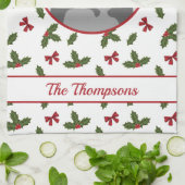 Weihnachten Holly und Bows Custom Foto Template Geschirrtuch (Gefaltet)