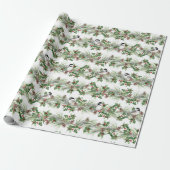 Weihnachten Holly und Pine Chickadees Geschenkpapier (Ungerollt)