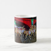 Weihnachten im englischen Dorf Kaffeetasse (Mittel)