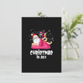 Weihnachten im Juli Santa Summer Flamingo Pool Flo Einladung (Stehend Vorderseite)