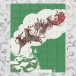 Weihnachten im Retro Santa Claus Sleigh Puzzle<br><div class="desc">Vintage Illustration Weihnachtsfeierdesign mit dem Weihnachtsmann,  der mit seinem Rentier seinen Schlitten fliegt. Sie sind dabei,  auf den Dächern zu landen und Spielzeuge an alle guten kleinen Jungs und Mädchen in der Stadt zu liefern. Ho,  ho,  ho,  frohe Weihnachten!</div>