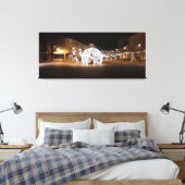 Weihnachten im Zentrum von Esztergom Ungarn. Leinwanddruck (Insitu (Schlafzimmer))
