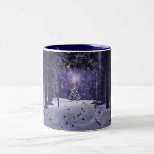 Weihnachten in der Kiefern-Tasse Zweifarbige Tasse