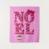 WEIHNACHTEN in einem Burgunder Weihnachtsbaummuste Wandteppich (Vorderseite)