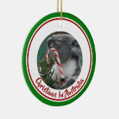 Weihnachten Koala mit Candy Cane in Eukalyptus Tre Keramik Ornament (Rechts)
