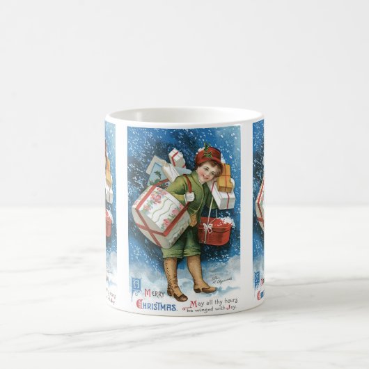 Weihnachten, Mädchen mit Geschenken im Winter Schn Kaffeetasse (Mittel)