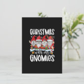 Weihnachten mit meinen Gnomen Funny Red Gnome Xmas Einladung (Stehend Vorderseite)