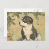 Weihnachten, Niedlicher Welpe unter Weihnachtsbaum Feiertagspostkarte (Vorne/Hinten)