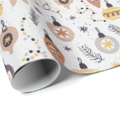 Weihnachten Nordischer Skandinavier Pastellweiß Geschenkpapier (Rolleneckpunkt)