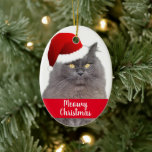 Weihnachten Personalisierte Hauskatze Keramik Ornament<br><div class="desc">Mit diesem Weihnachtsschmuck können Sie ein individuelles Foto Ihrer Katze mit den Worten "Meowy Christmas" hinzufügen. Oder kaufen Sie,  wie es für eine niedliche,  flauschige Katze mit einer Weihnachtsmannmütze ist. Feiern Sie das erste Weihnachtsfest Ihrer Katze oder erinnern Sie sich für immer mit diesem schönen Ornament.</div>