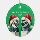 Weihnachten Personalisierte Pinguine Weihnachtsman Keramik Ornament (Links)