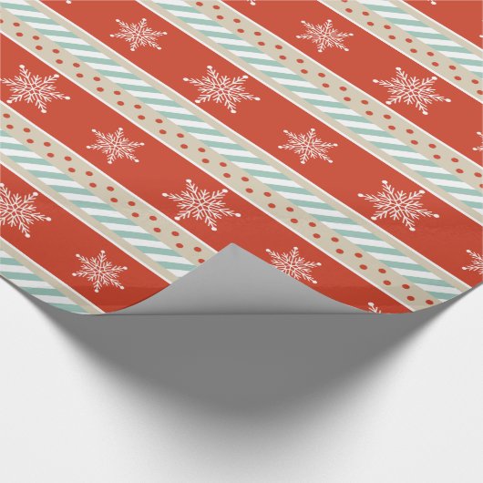 Weihnachten Rote Minze Schneeflocken Muster Geschenkpapier (Ecke)