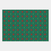 Weihnachten Roter Wald Grüne Sterne Geschenkpapier Set (Vorderseite)