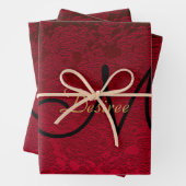 Weihnachten Rotes Gold Schwarzes Winter Monogramm Geschenkpapier Set (Beispiel)