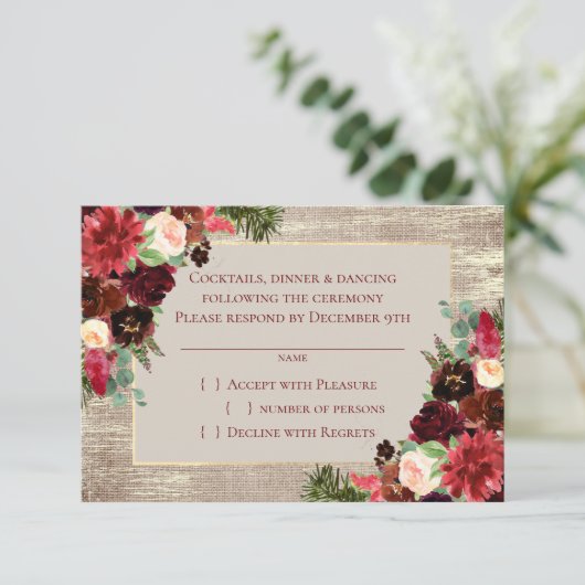 Weihnachten Rustikale Boho Floral Burgundy Gold Bu RSVP Karte (Stehend Vorderseite)