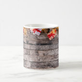 Weihnachten rustikaler Hintergrund, Holzplanken. Kaffeetasse (Mittel)