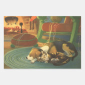 Weihnachten, Schlaftiere am Kamin Geschenkpapier Set (Vorderseite)