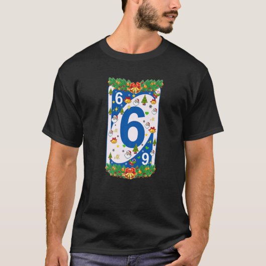 Weihnachten Uno Karten Weihnachtsbaum T-Shirt (Vorderseite)