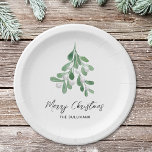 Weihnachten Wasserfarbengrün Pappteller<br><div class="desc">Diese festlichen Teller sind mit Aquarellgrün Mistletoe dekoriert und sagen Frohe Weihnachten in stilvoller Typografie. Einfach anpassbar. Original Wasserfarbe © Michele Davies.</div>