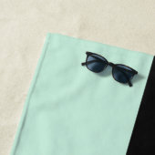 Weihnachten wünscht kundenspezifisches Monogramm-H Strandtuch (Beispiel)