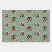 Weihnachten Zwei Fotos Sage Green Kranz Muster Geschenkpapier Set (Vorderseite)