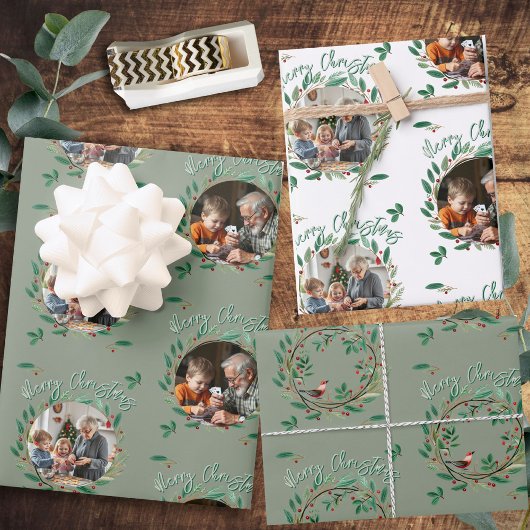 Weihnachten Zwei Fotos Sage Green Kranz Muster Geschenkpapier Set