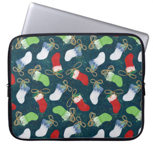 Weihnachtliche Strümpfe, Aquarellmuster nahtlos. Laptopschutzhülle