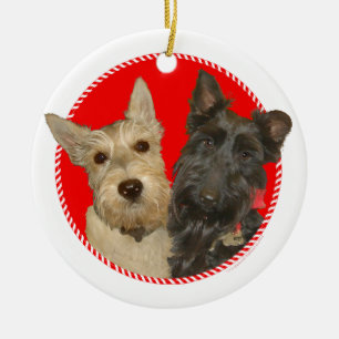 Weihnachtliche Weizenfarbene und Schwarze Scotties Keramikornament