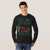Weihnachts-Auto Mechanik Ugly Weihnachtsschwitz T-Shirt (Vorne ganz)