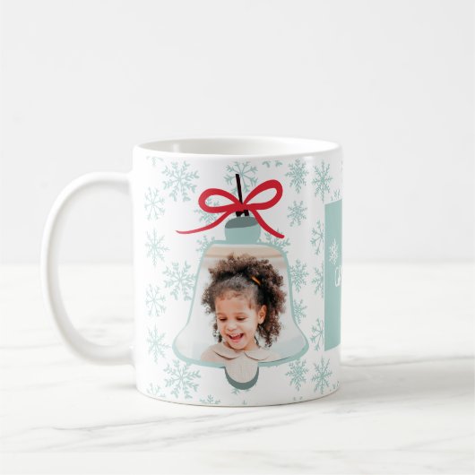 Weihnachts bester Oma Glockenblauer Schneeflocken  Kaffeetasse (Links)