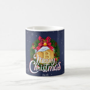 Weihnachts-Bitcoin in einem festlichen Kranz Kaffeetasse
