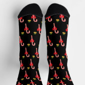 Weihnachts Candy Cane Muster auf schwarzen Socken (Oben)