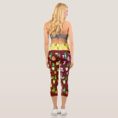 Weihnachts Candy Pattern Red Background Capri Leggings (Rückseite)