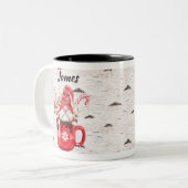 Weihnachts-Candycane-Gnome in Schokolade-Tasse Zweifarbige Tasse (Vorderseite Links)