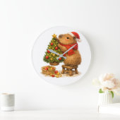 Weihnachts-Capybara schmückt Baum Große Wanduhr (Zuhause)
