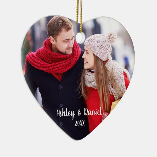 Weihnachts-Couple-Foto Rotes Herz Keramik Ornament (Rechts)