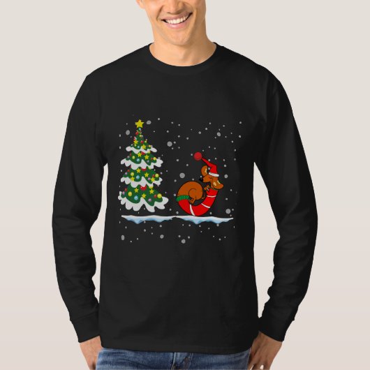 Weihnachts-Dackel durch den Schnee T-Shirt (Vorderseite)