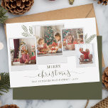 Weihnachts-Familie Foto Collage Script Moderne Feiertagskarte<br><div class="desc">Mit einer 4-Foto-Collage und einer modernen,  fröhlichen Weihnachtsschrift können Sie leicht wechseln und Ihren Familiennamen und Ihre Fotos hinzufügen. Ein elegantes Design,  um Freunden und Familie diese Feriensaison zu schicken.</div>