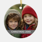 Weihnachts Foto Jahr Moderner Minimaler Graustreif Keramik Ornament (Vorne)